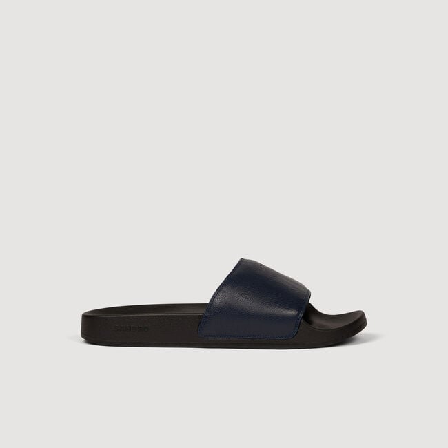 Sandalen aus genarbtem Leder