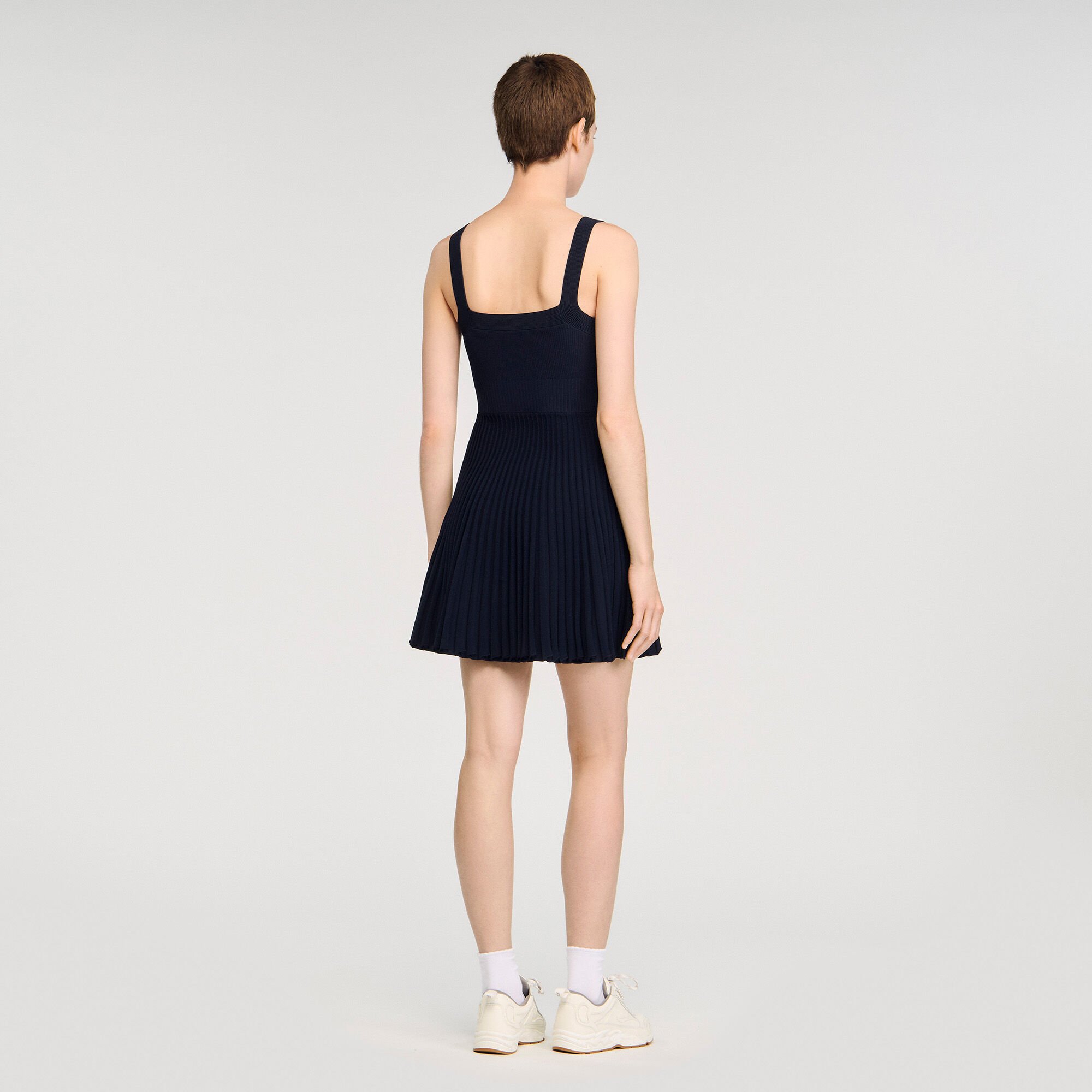 Kurzes Strickkleid