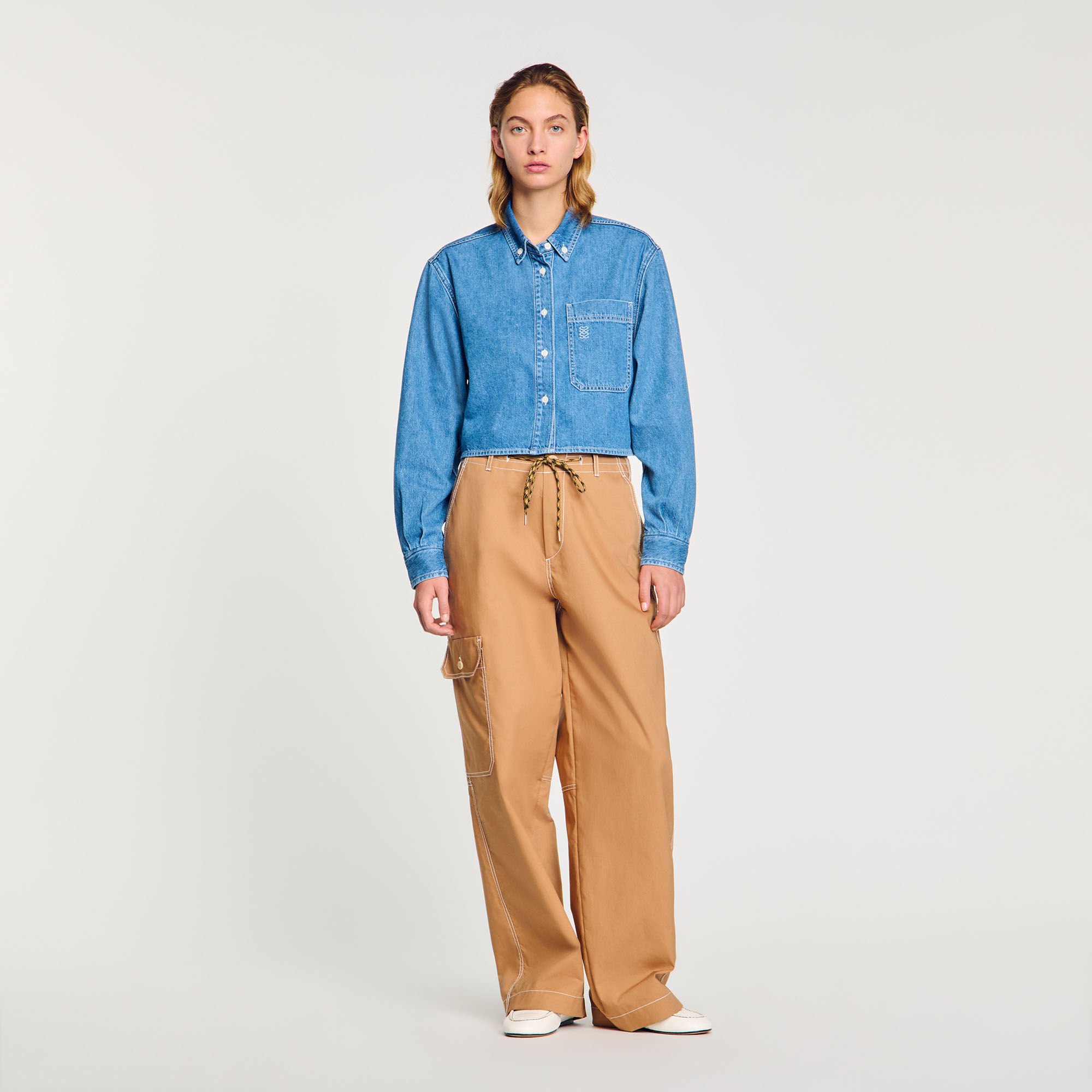 Kurzes Hemd aus Denim