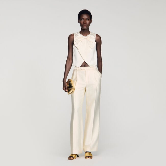 Kurzes Satin-Top mit Schleife