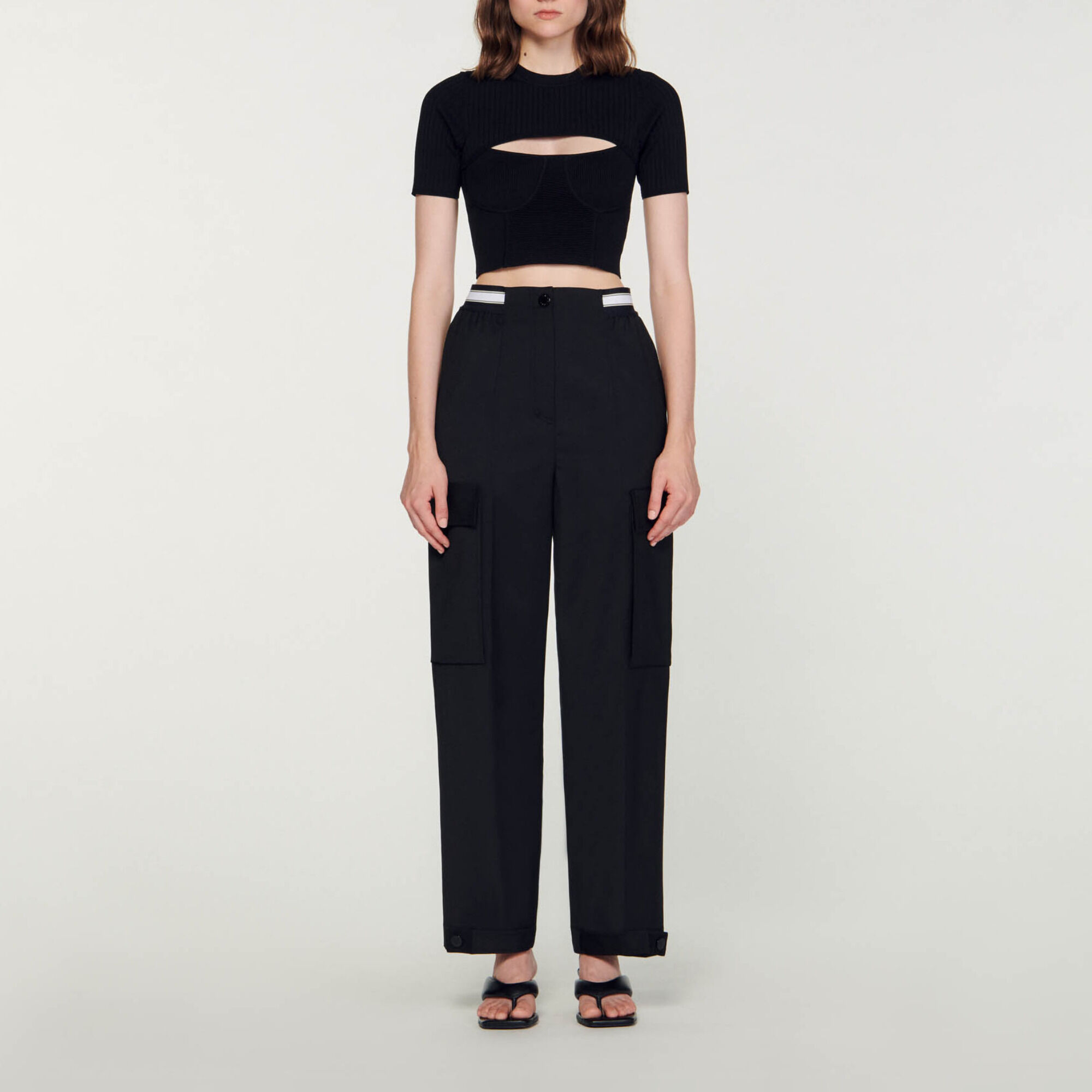 Unterbrochener Kurzer Pulli