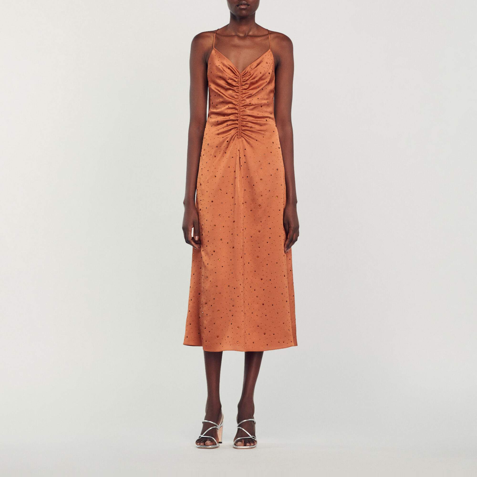 Kleid mit Strassverzierung