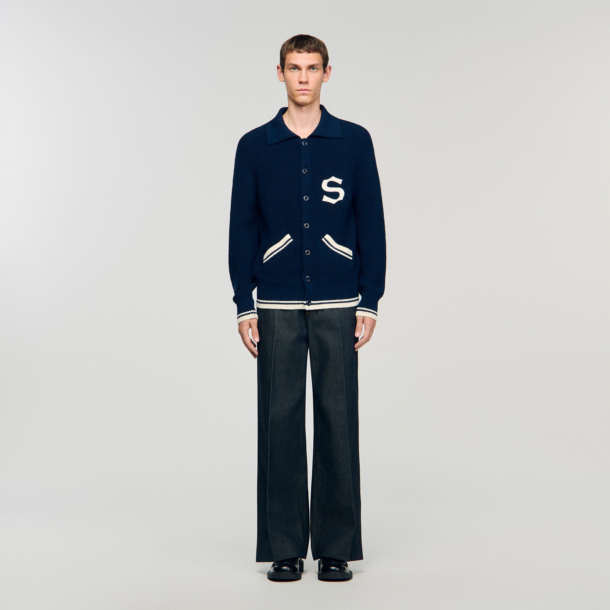 Wollcardigan mit Patch S
