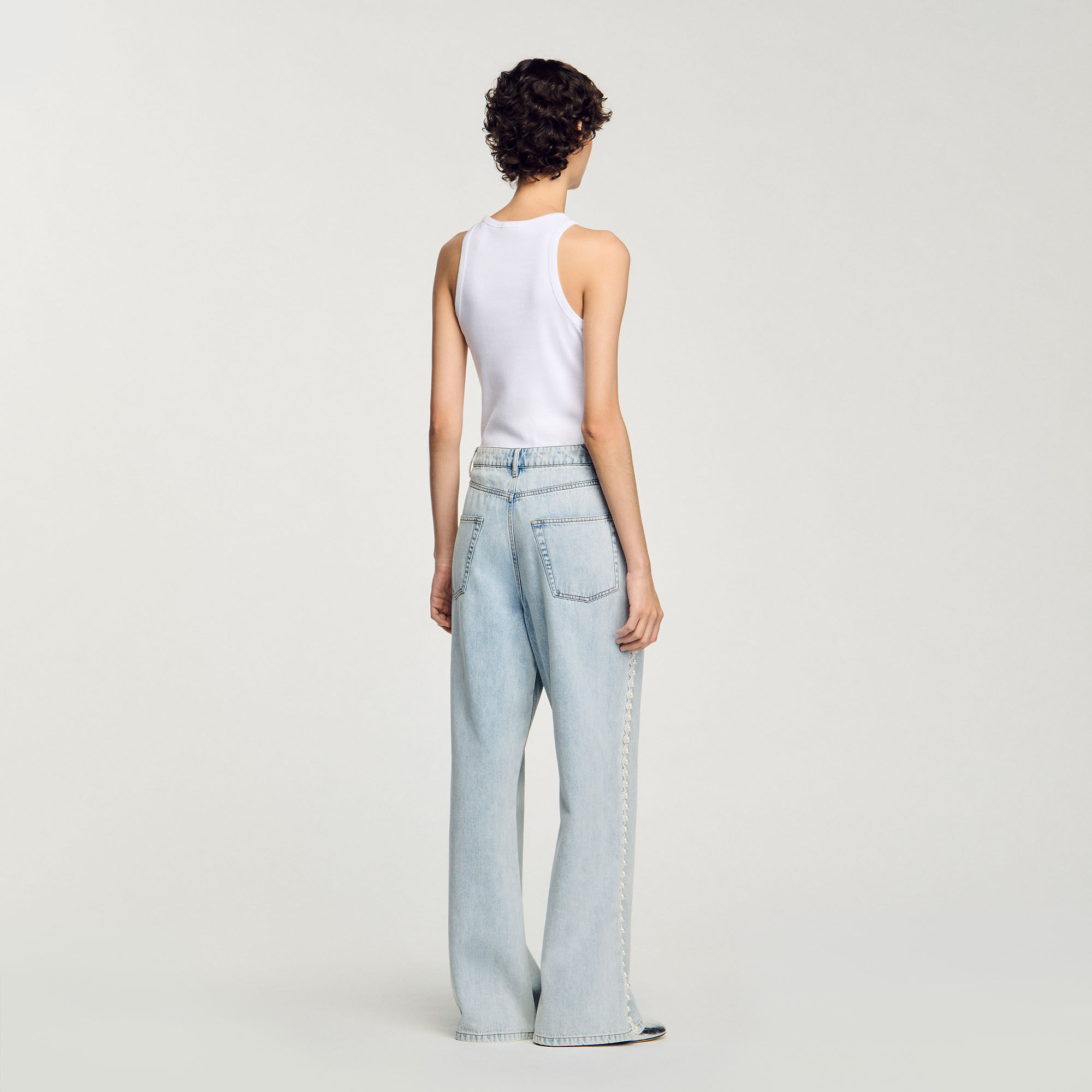 Jeans mit Perlenbesatz