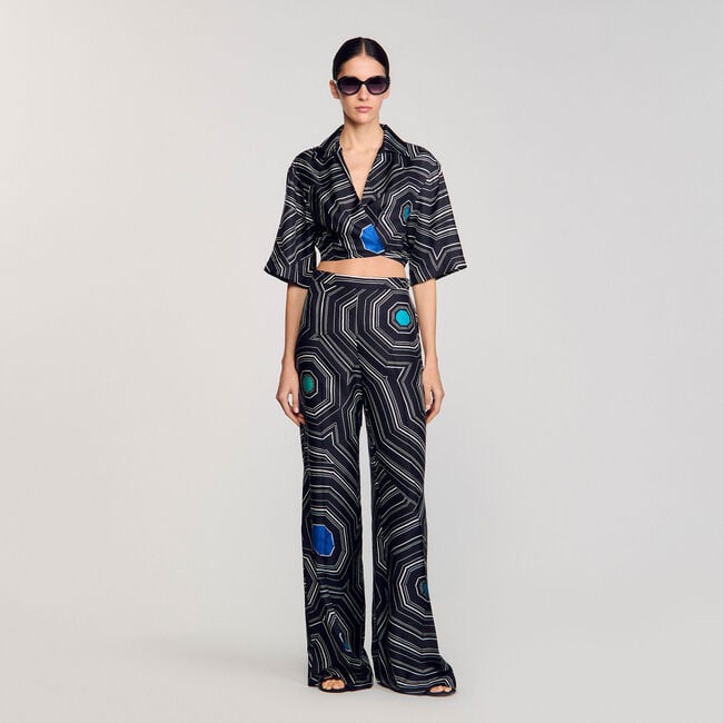 Seidenhose mit Spiralendruckmuster