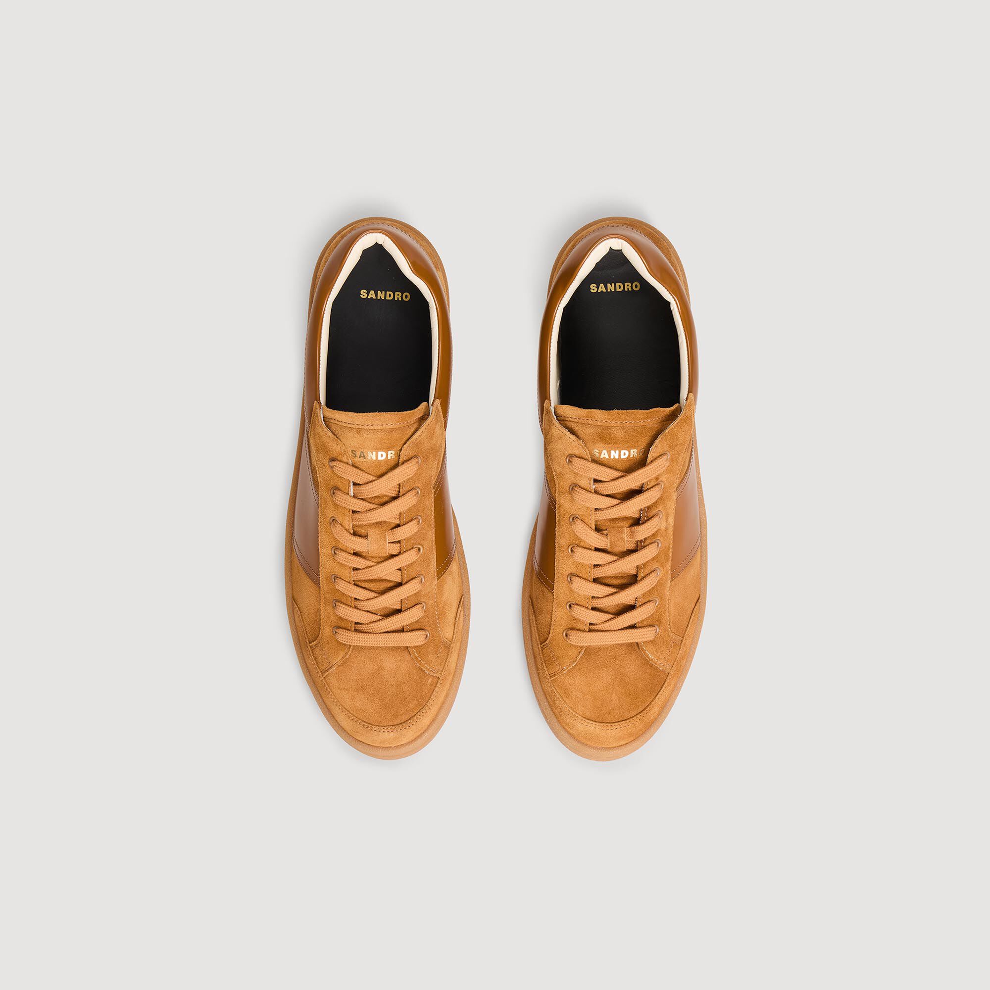 Sneakers aus Wildleder