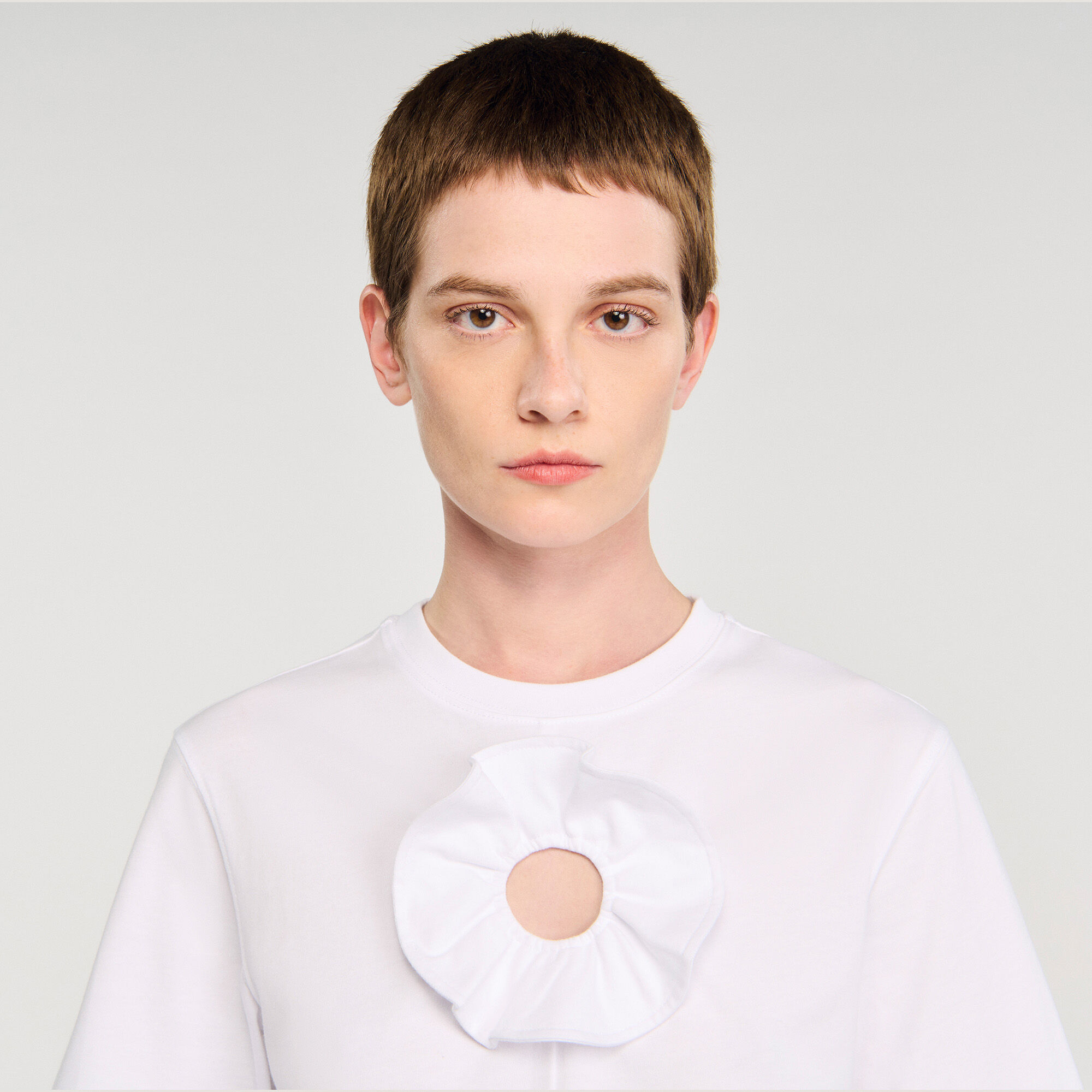 T-Shirt mit Volant-Detail