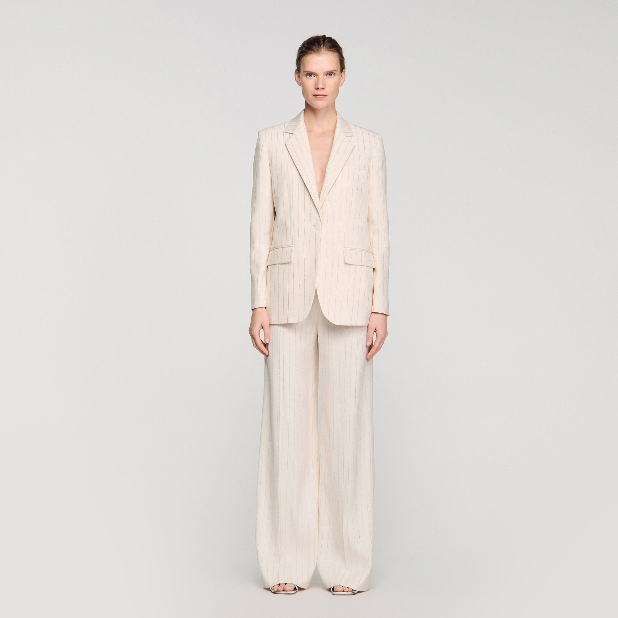 Gestreifter, taillierter Blazer