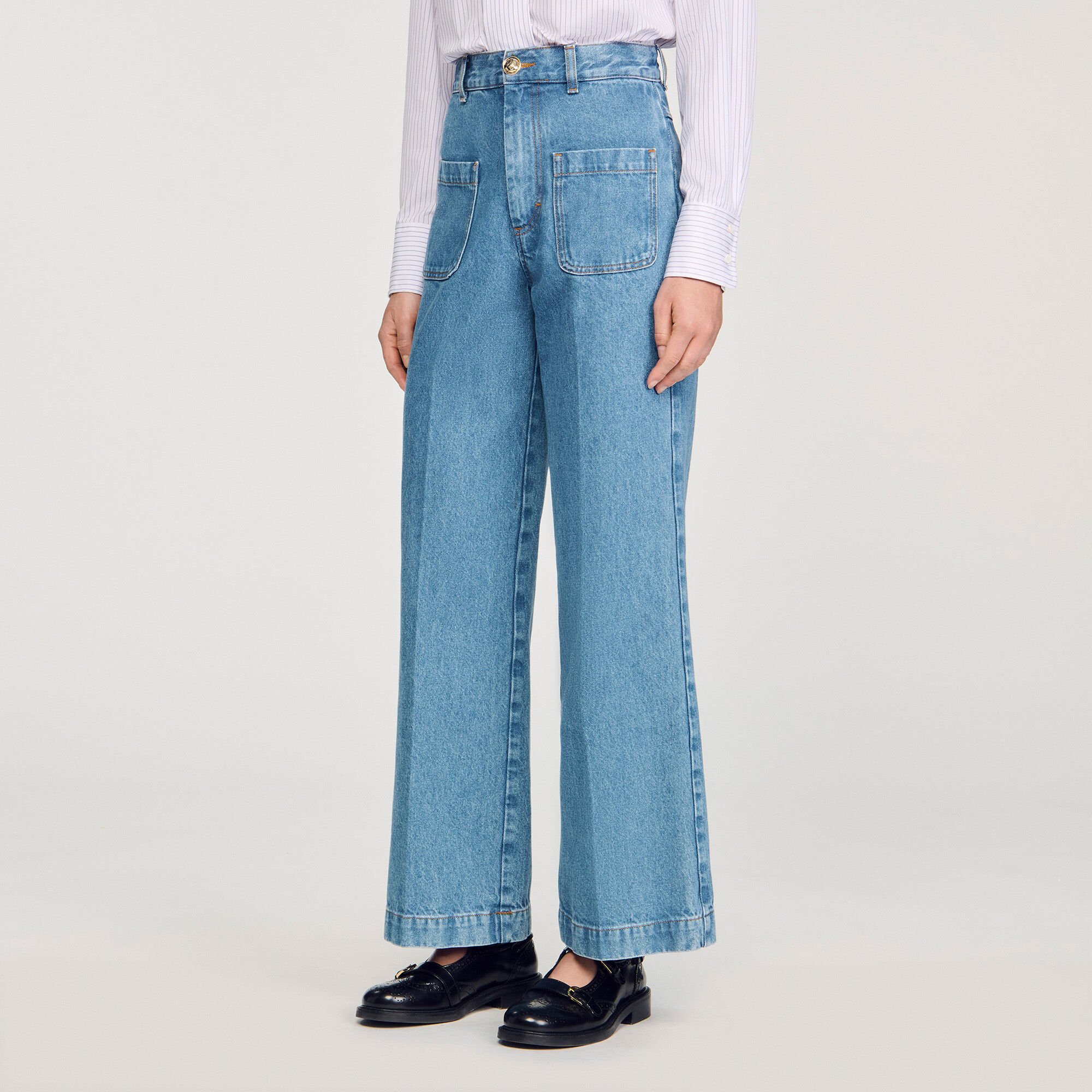 Weite Jeans mit hohem Bund
