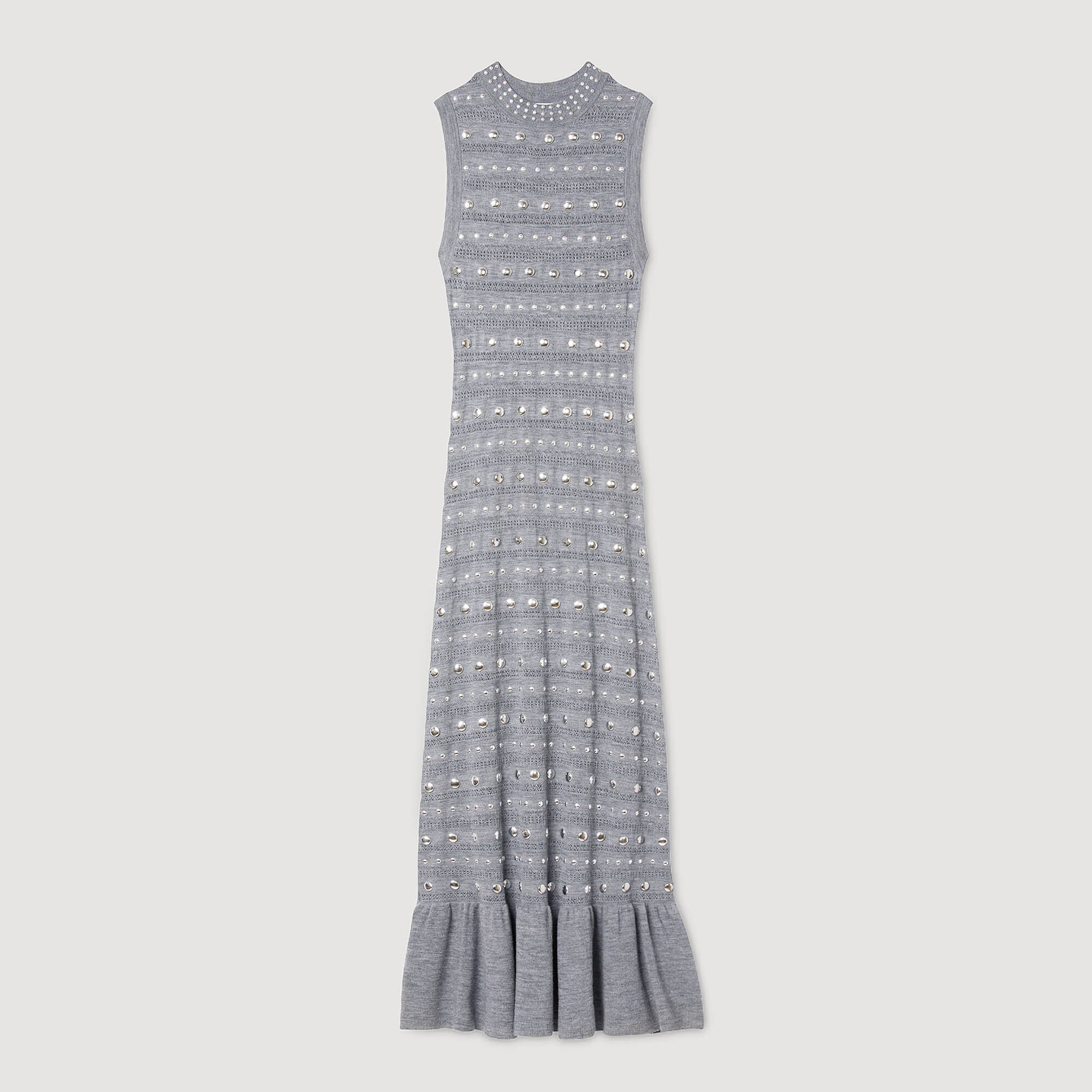 Langes Strickkleid mit Ziernieten