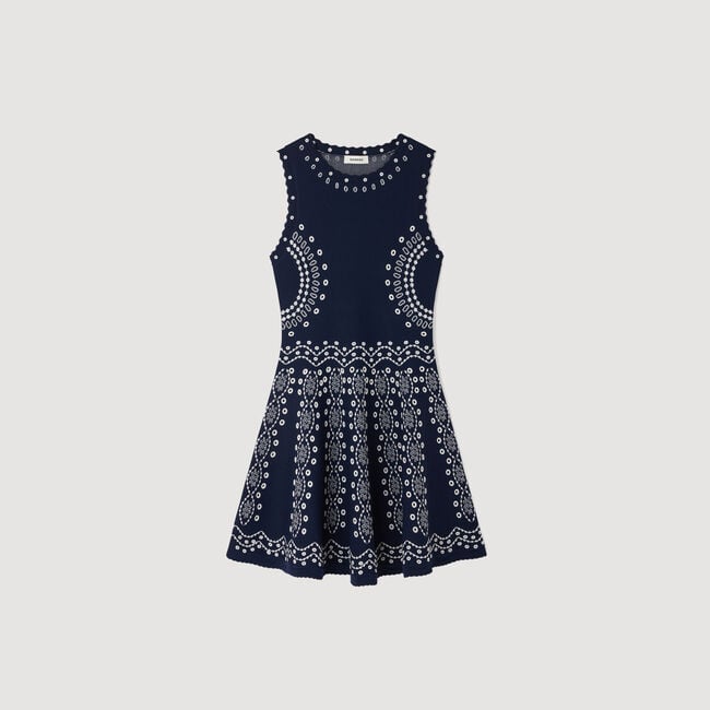 Kurzes Strickkleid mit Tuchmuster