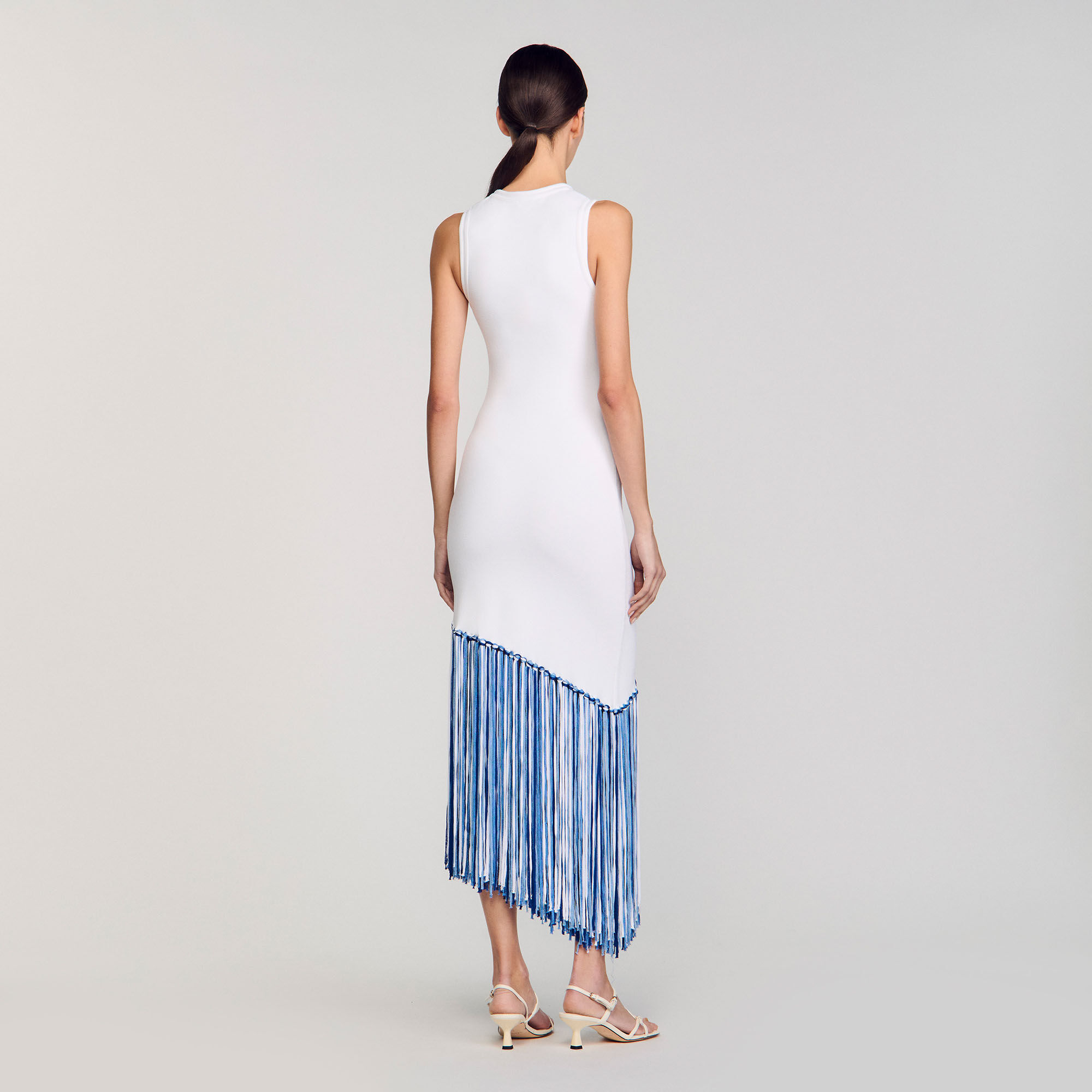 Langes Kleid mit Fransen
