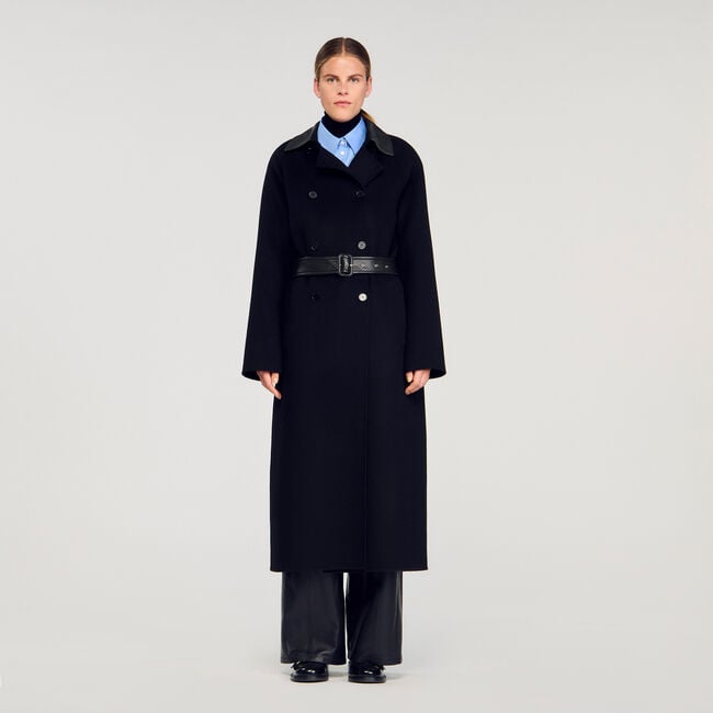 Langer Mantel aus Wolle und Leder