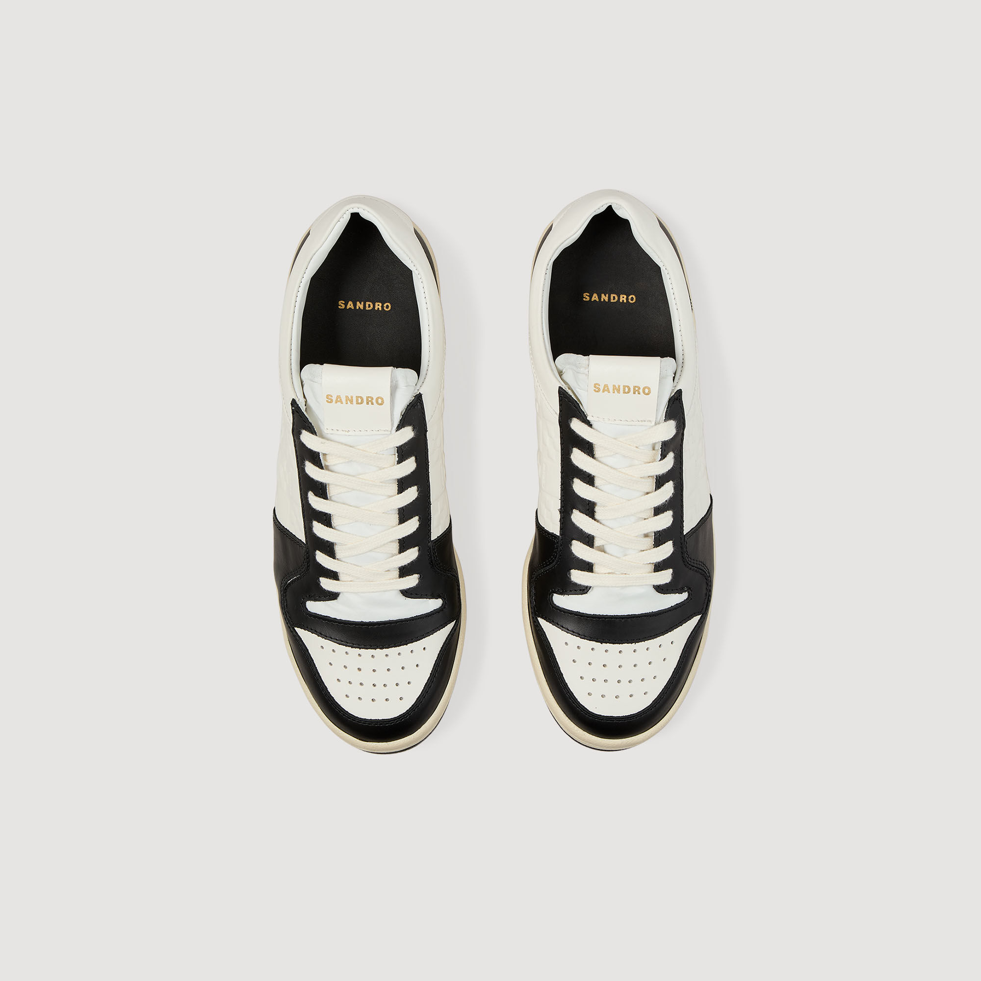 Niedrige Sneakers aus Leder