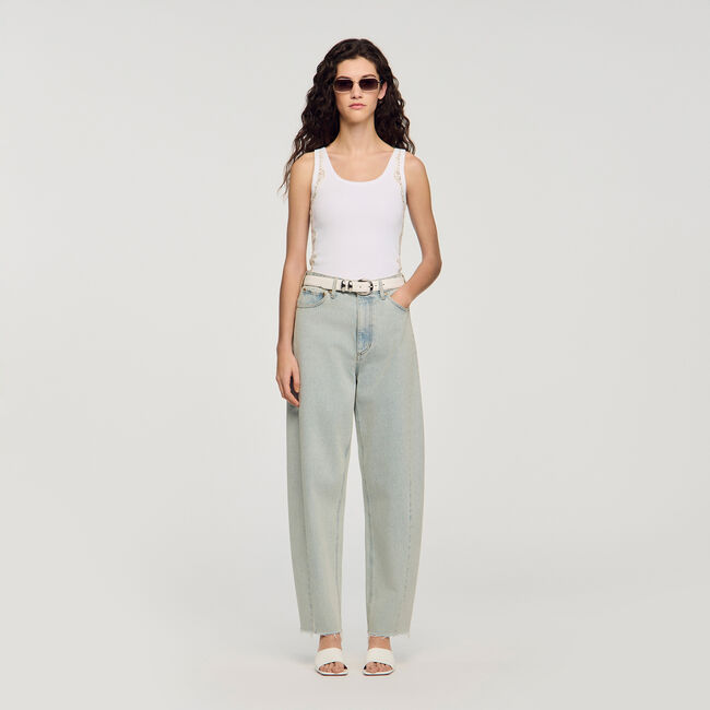 Top mit Spitzendetails