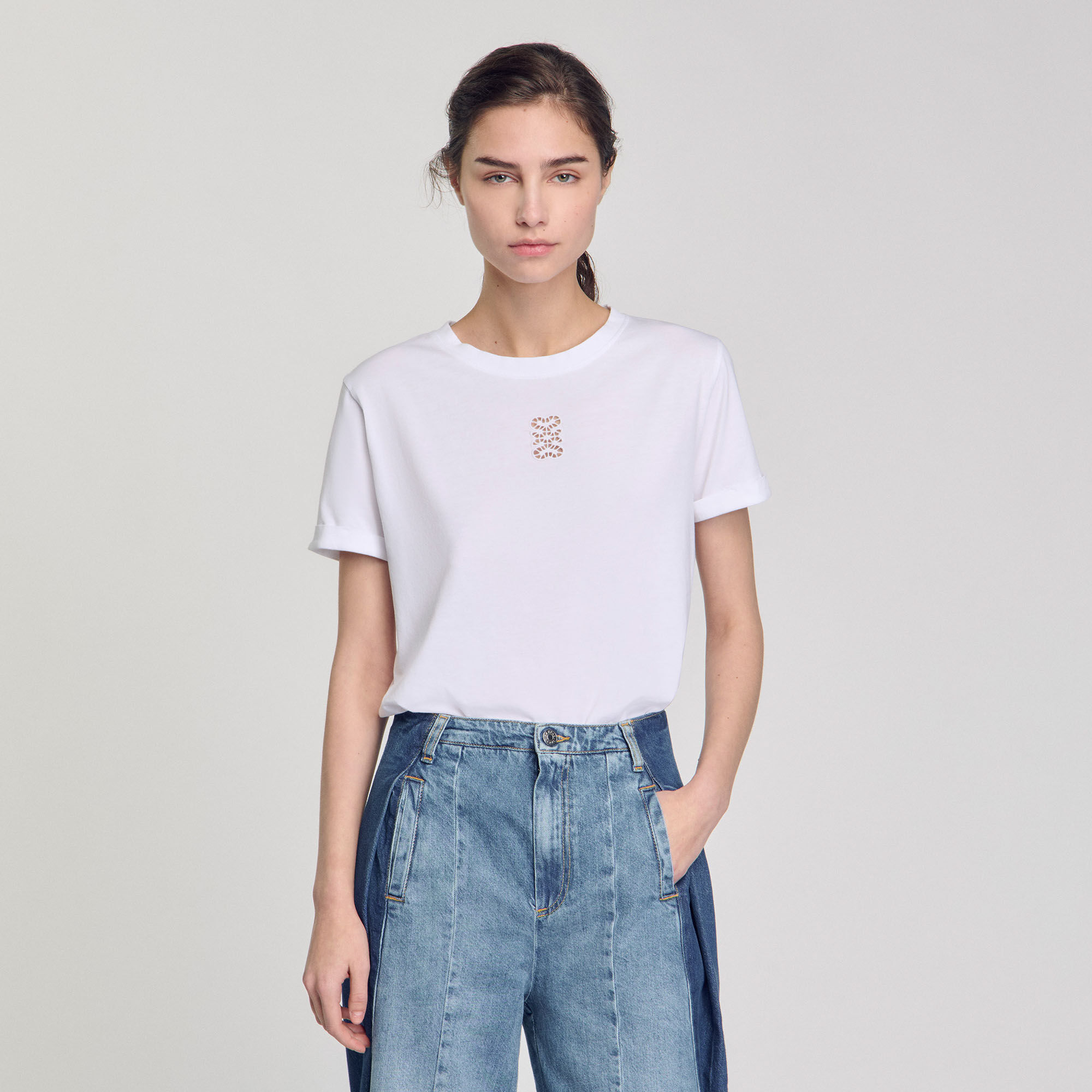 Baumwoll-T-Shirt mit Stickerei