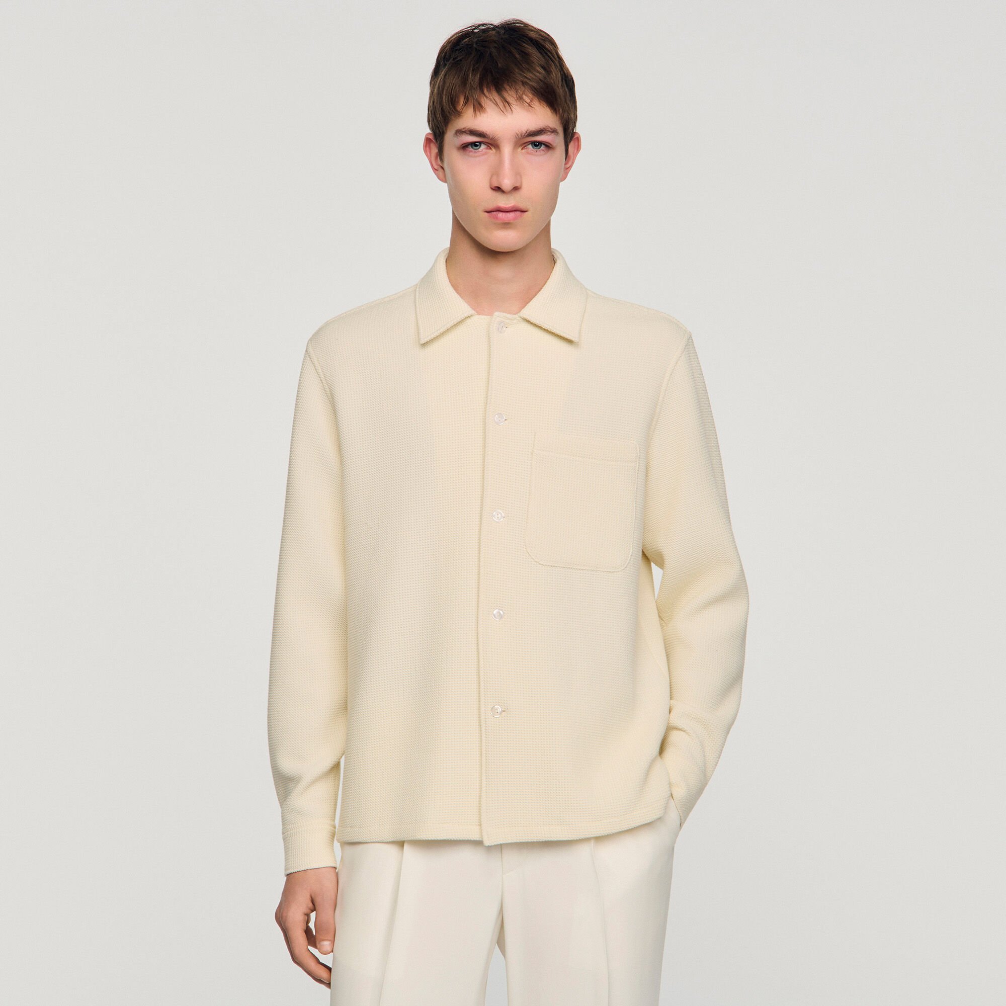 Texturiertes Haifischkragenhemd