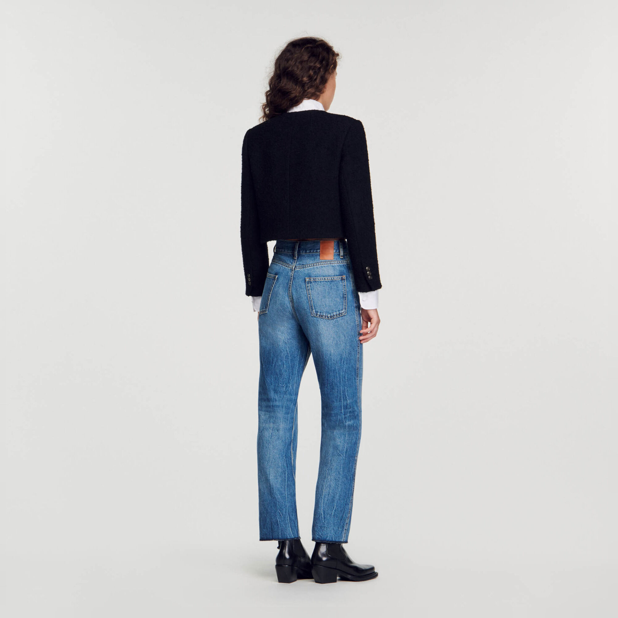 Kurze Jacke mit Schleifen