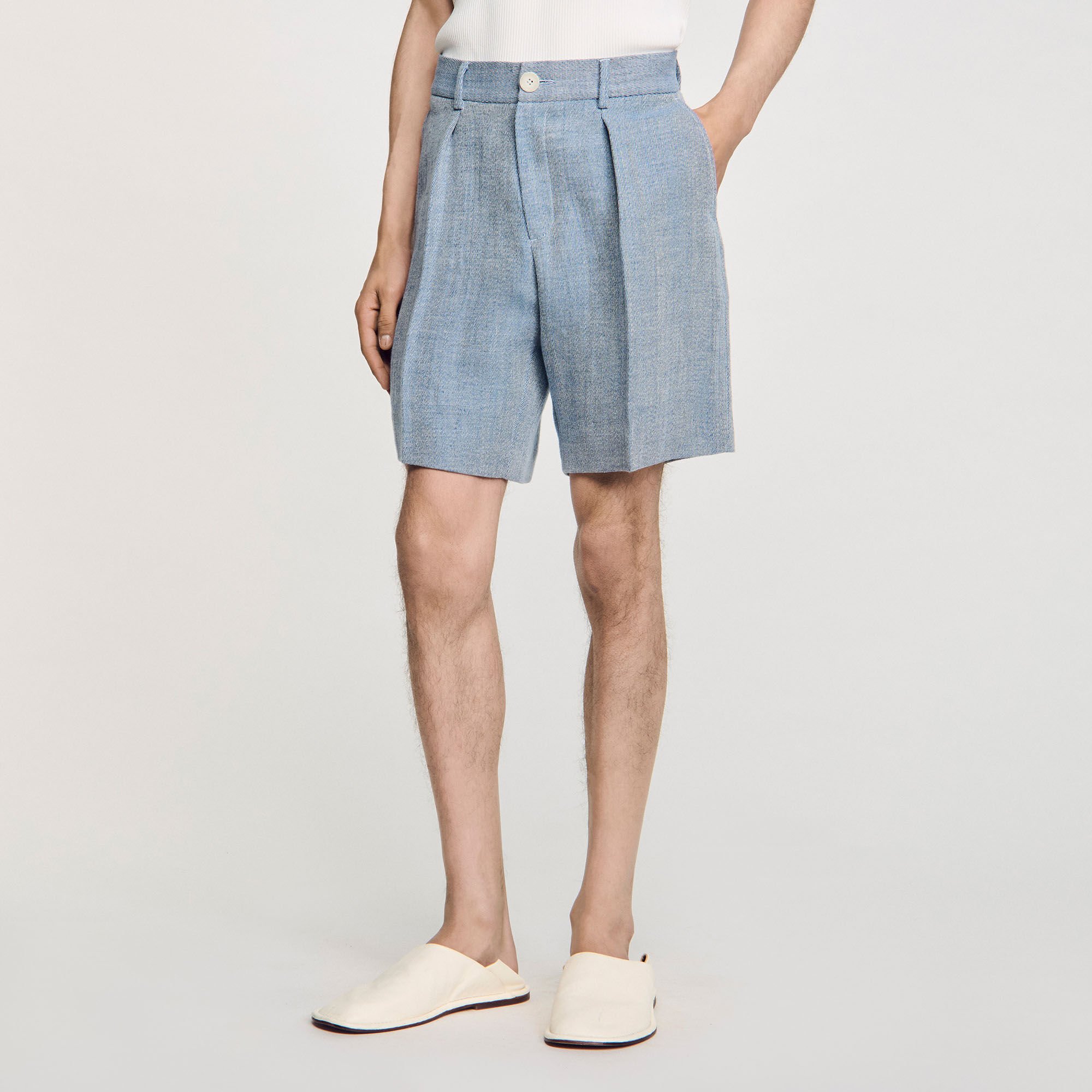 Shorts mit Falte