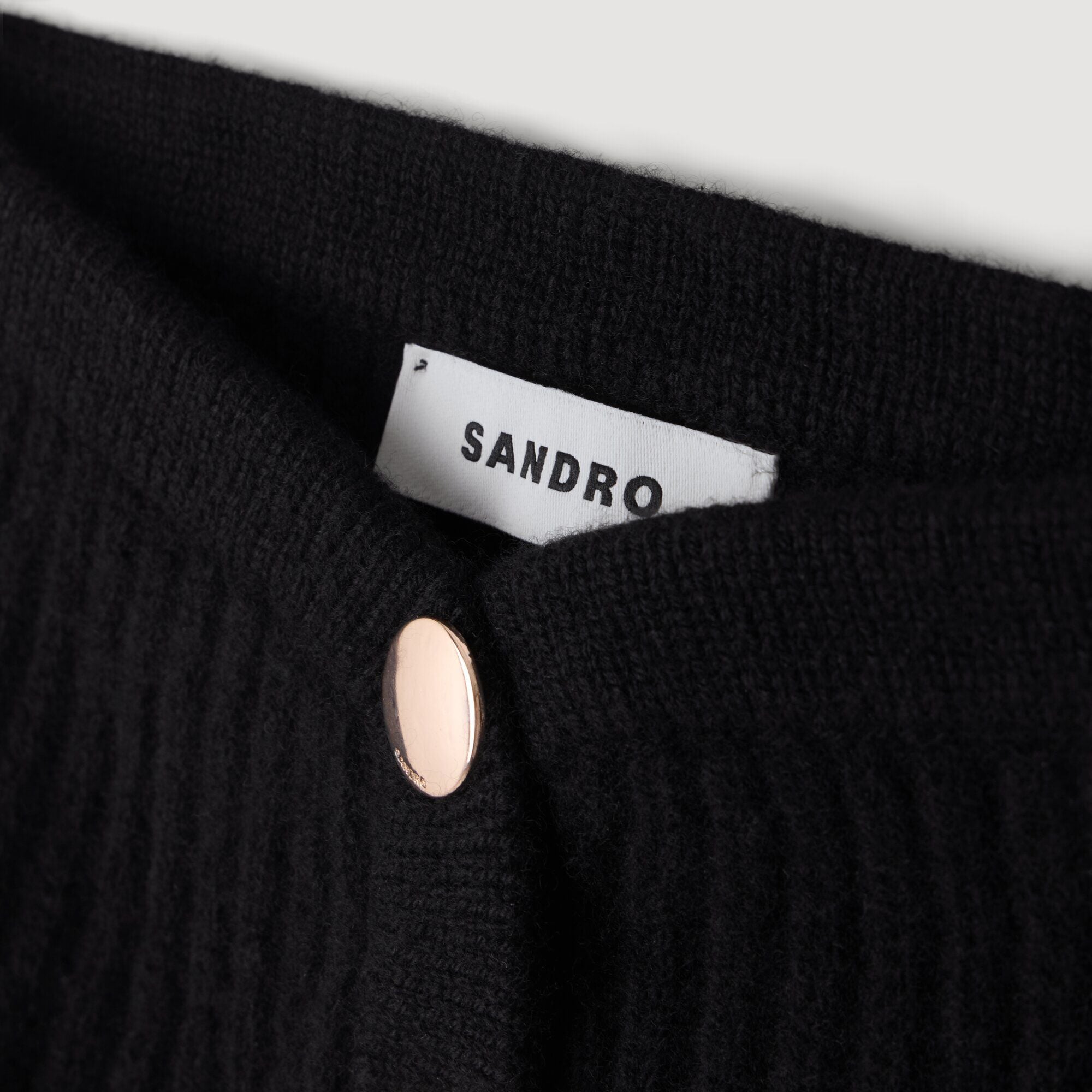 Stehkragen mit Kn&ouml;pfen - Damen | Sandro