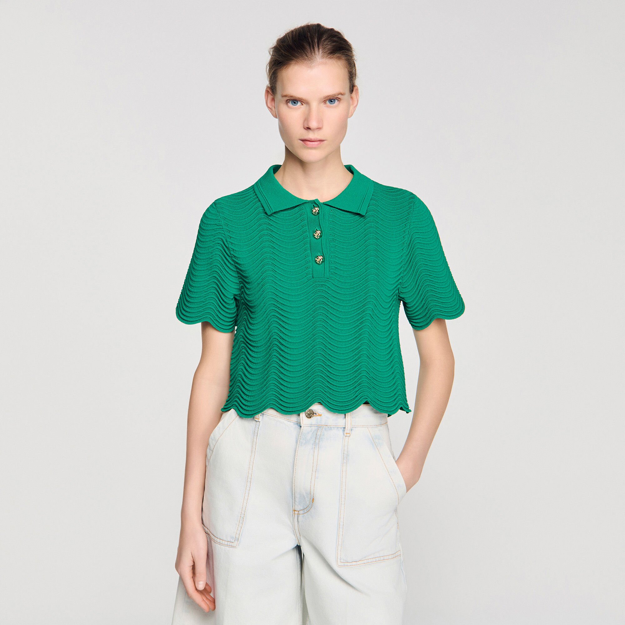 Kurzer Pullover mit Fantasiemuster