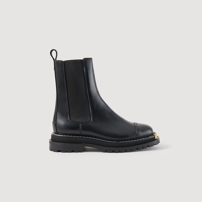 Stiefeletten mit gezackter Sohle