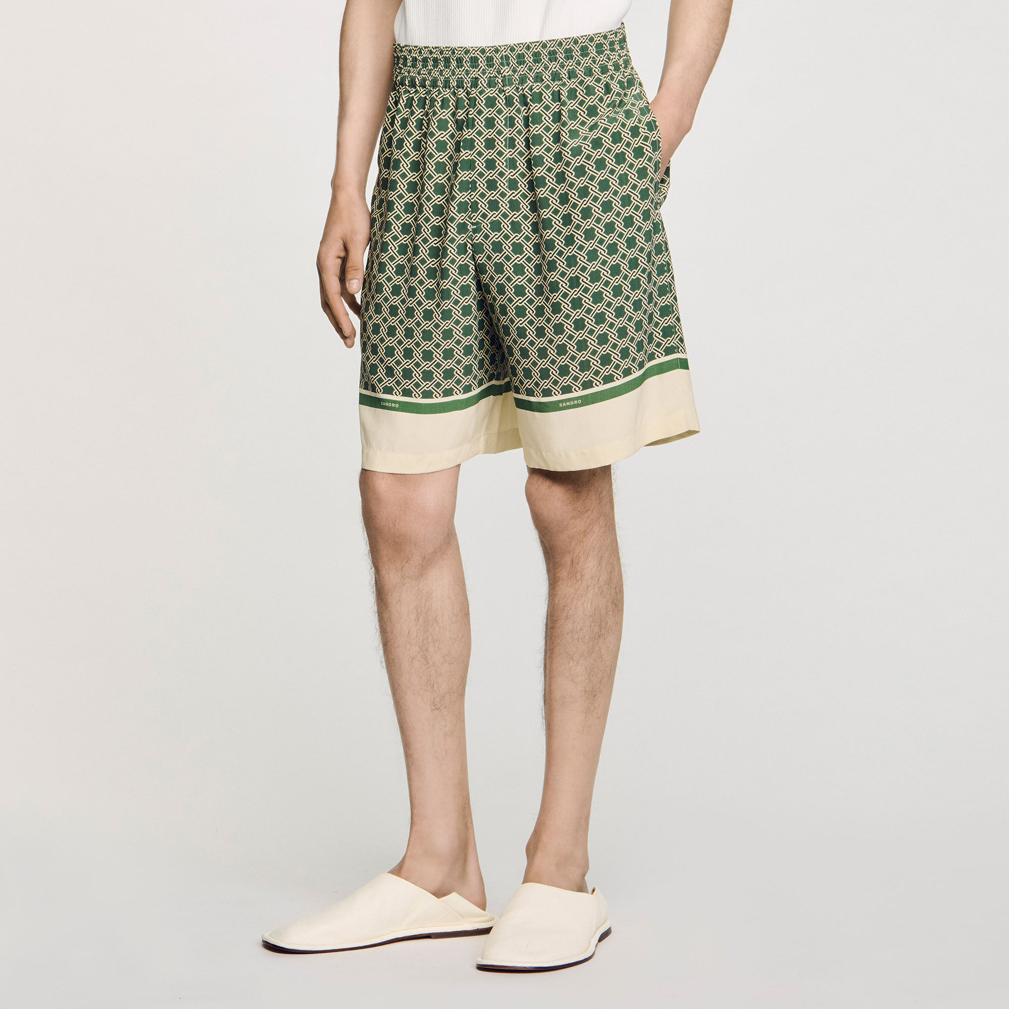 Fließende Bermudashorts mit Print