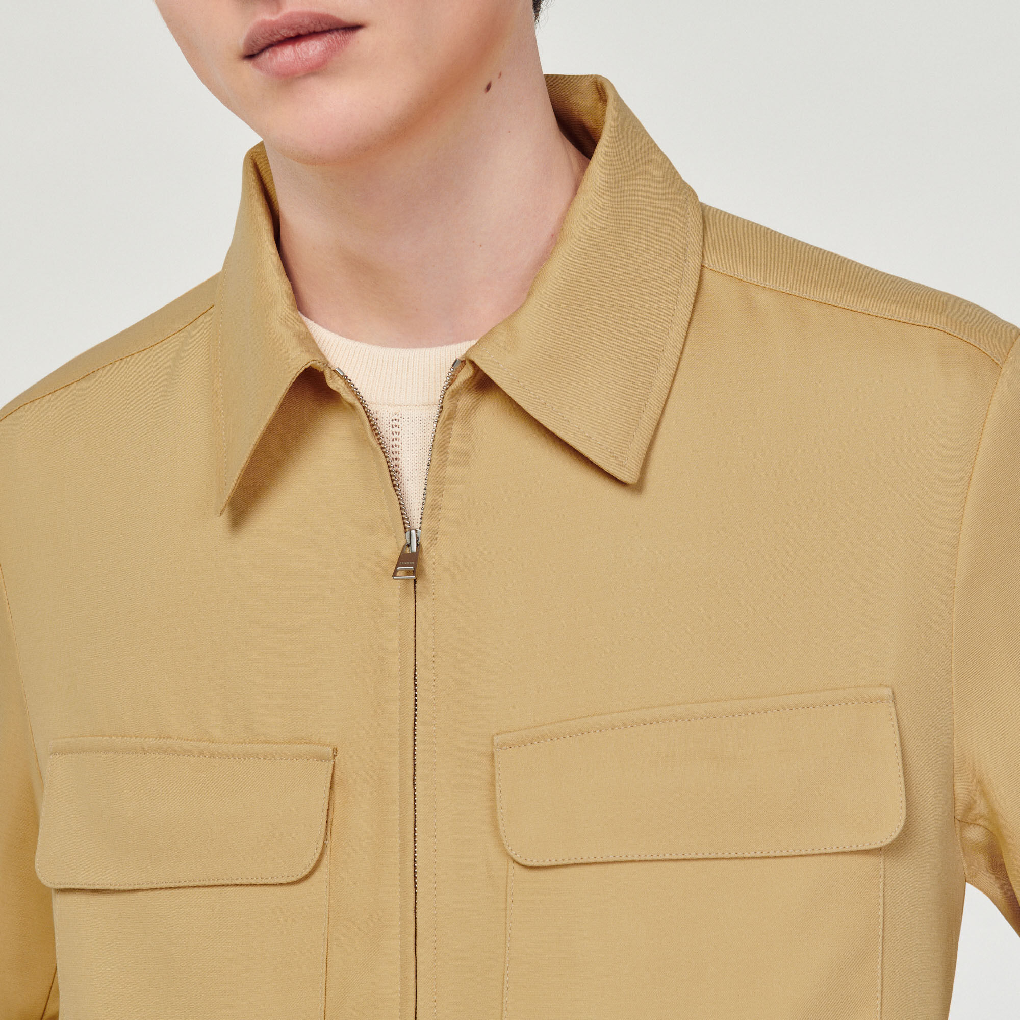 Fließender Blouson
