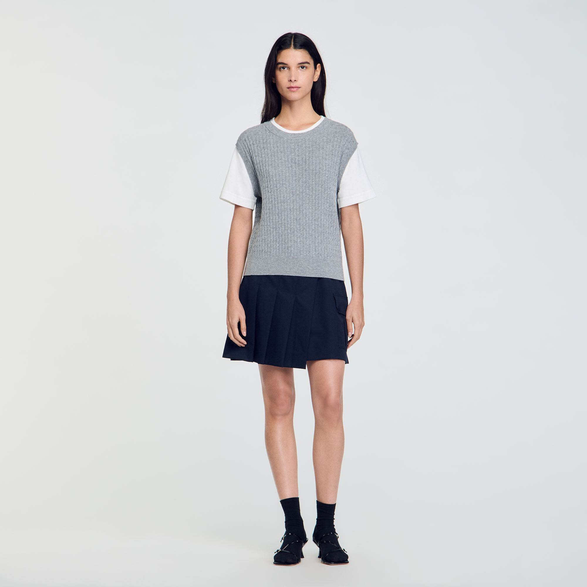 Strickpullover aus Materialmix