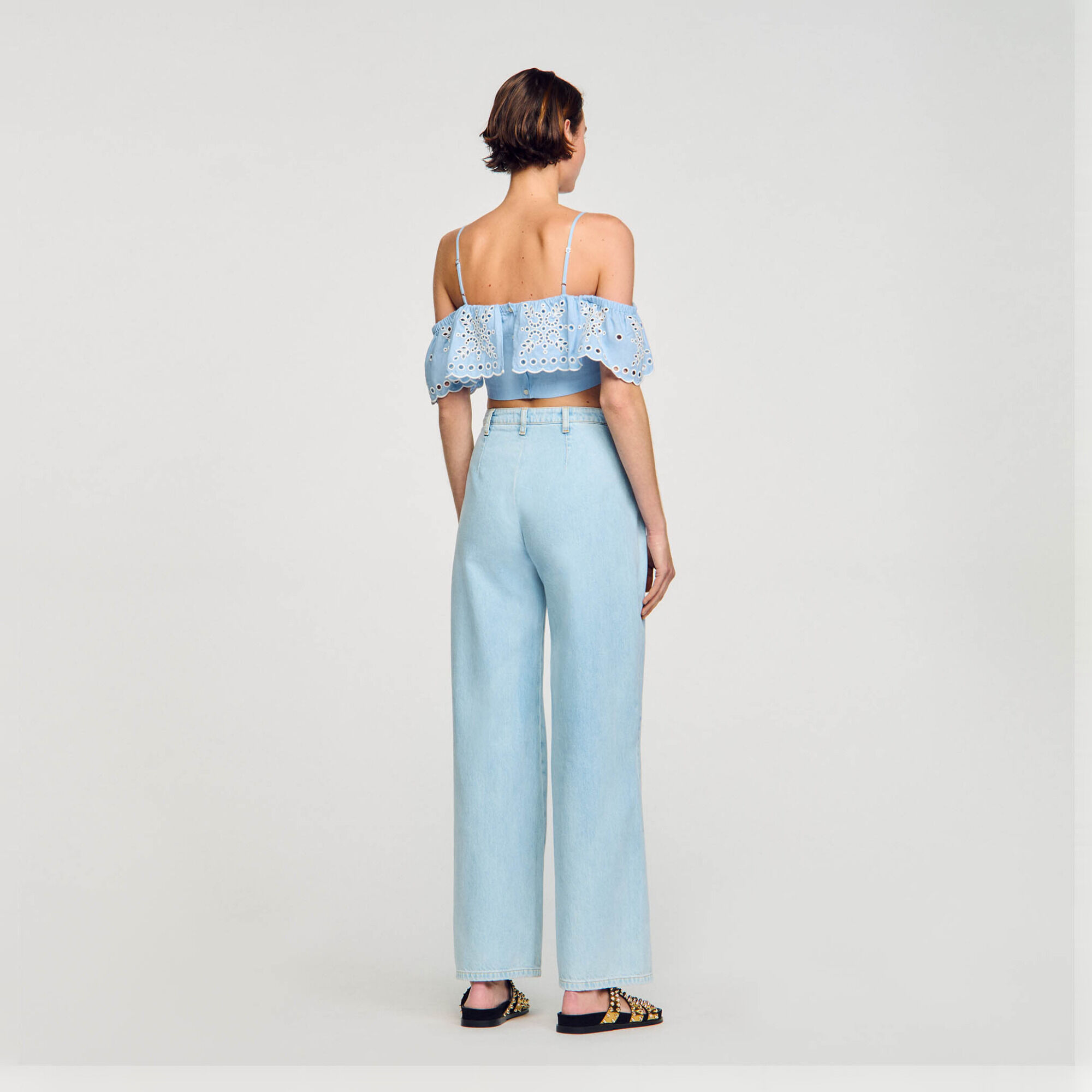 Kurzes Top mit Volant