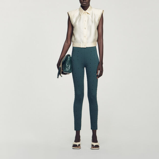 Kurze Hemdbluse aus Satin