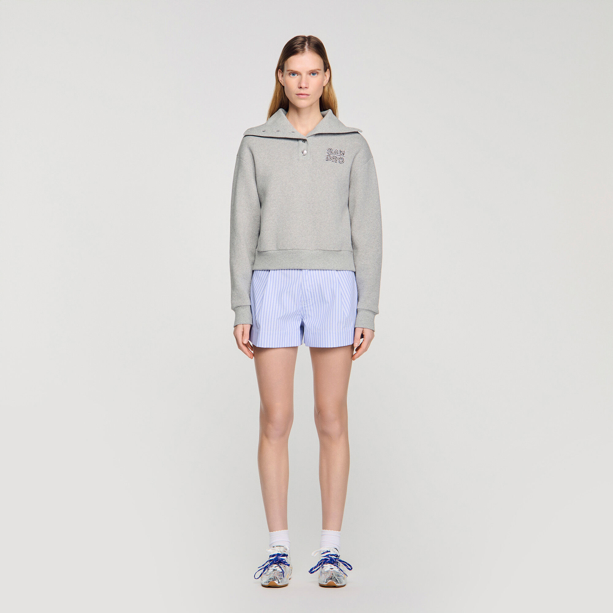 Vareuse-Sweatshirt mit Stickerei