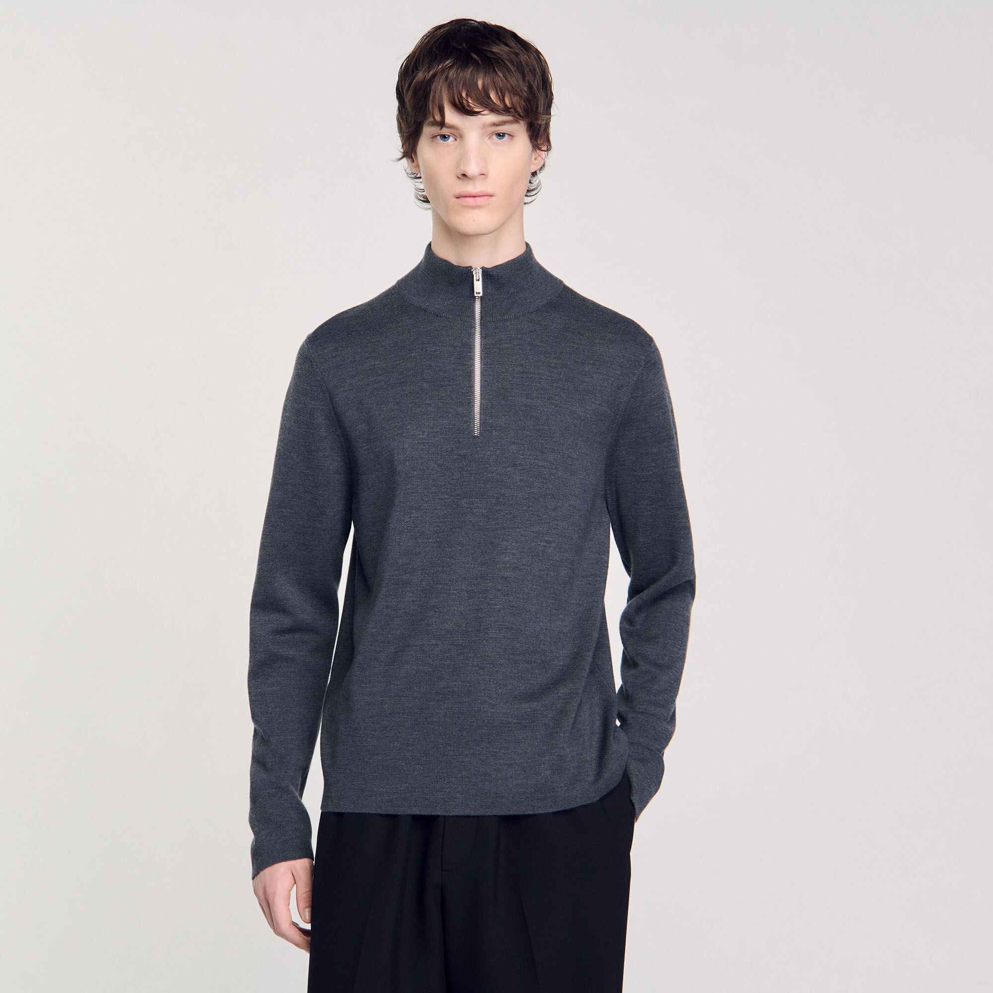 Wollpullover mit Reißverschlusskragen