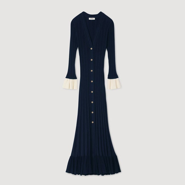 Langes zweifarbiges Strickkleid