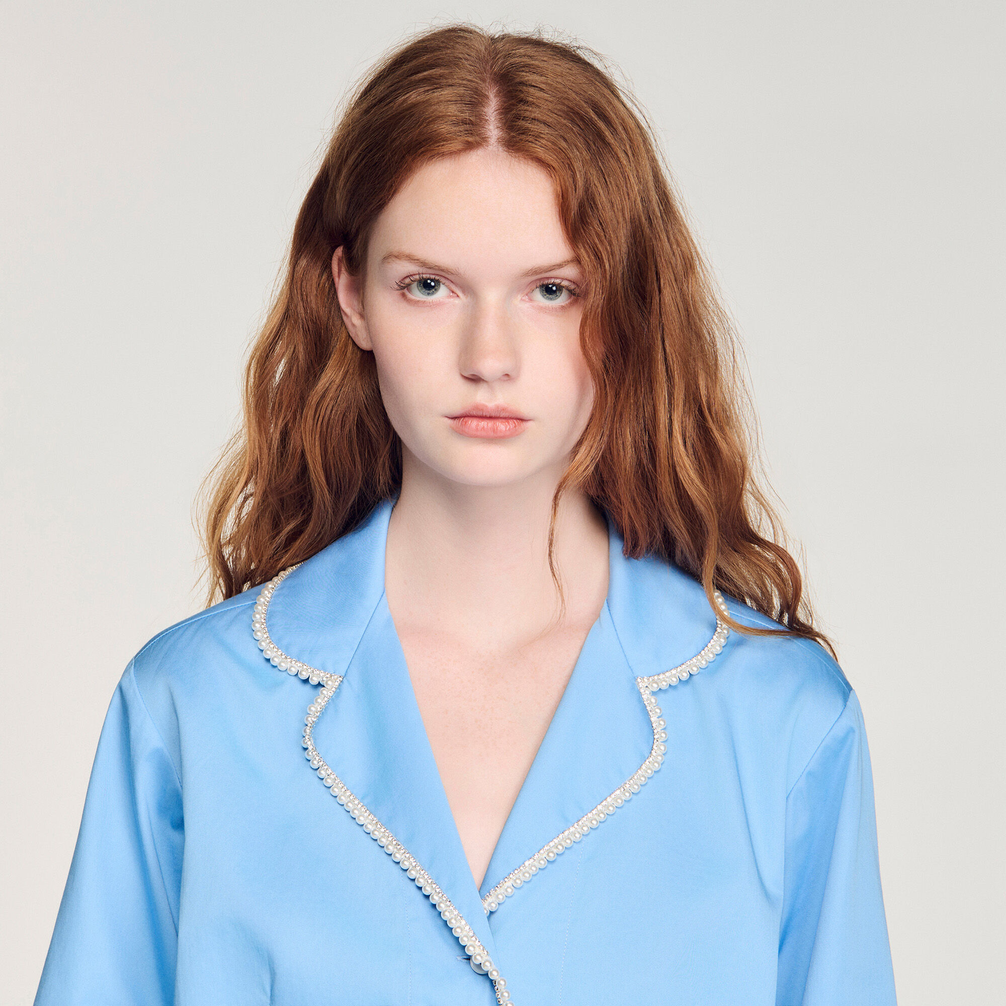 Baumwollhemd mit Perlenborte