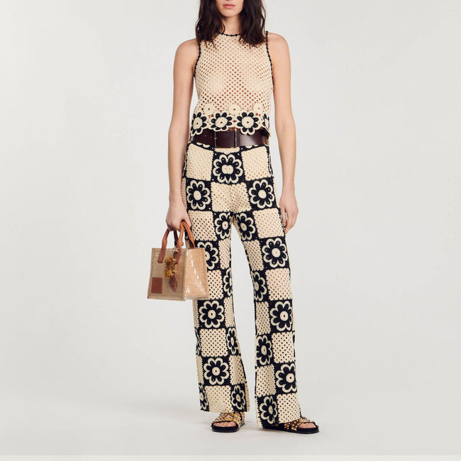 Stricktop mit Häkelmuster