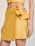 Kurzer Rock mit Scrunchie-Detail