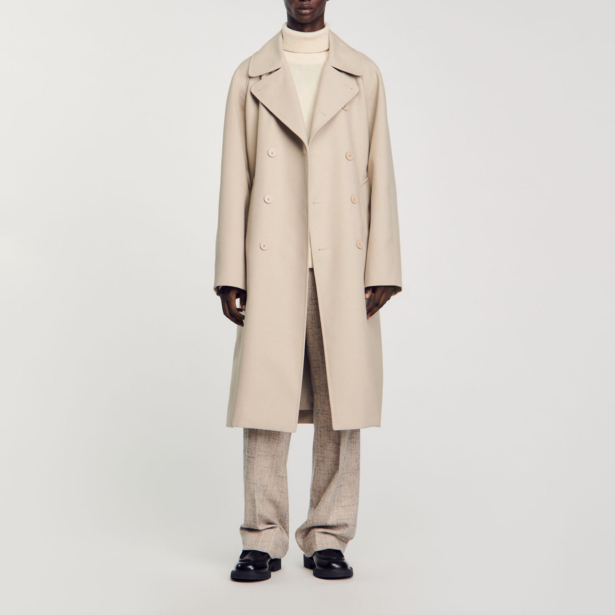 Langer Trenchcoat