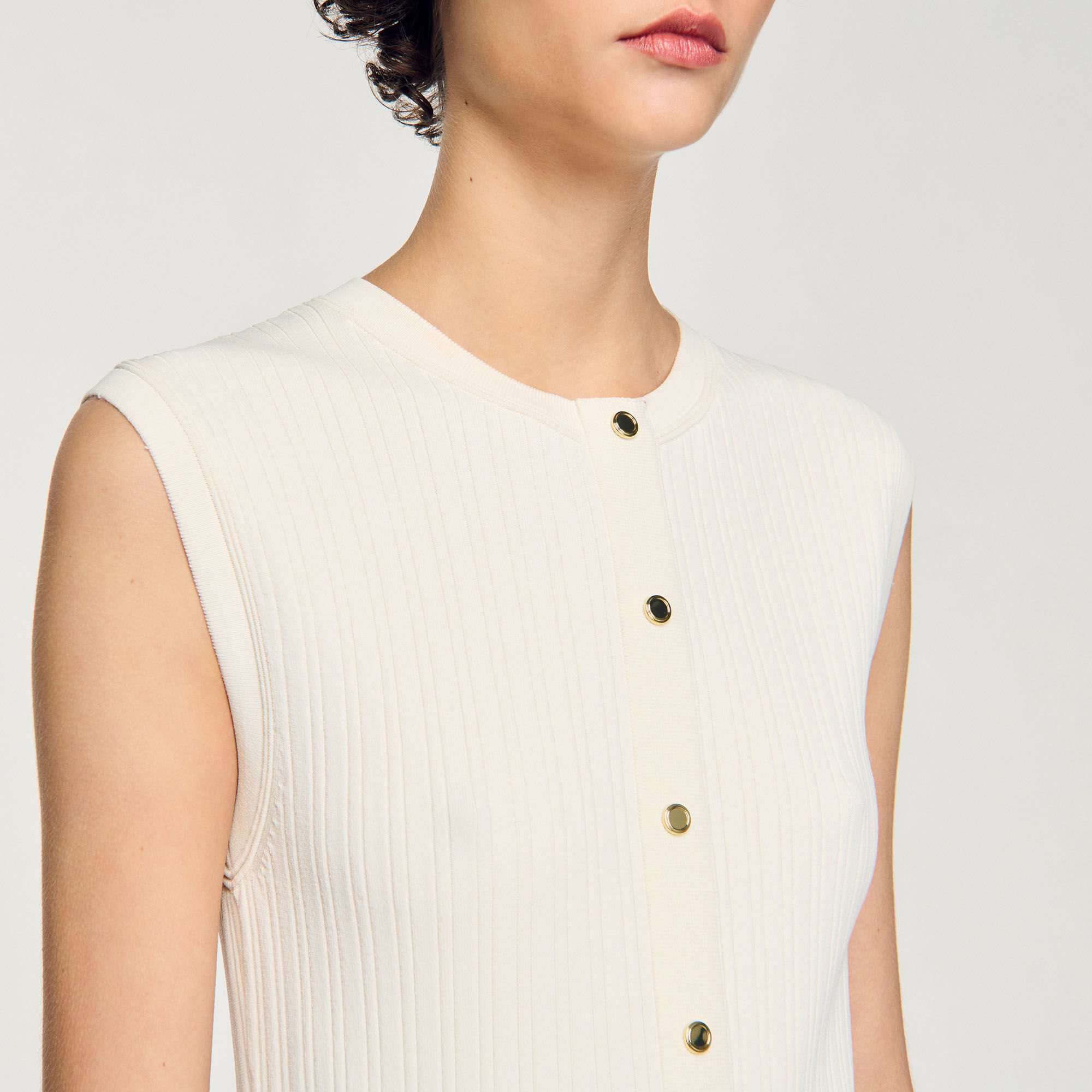 Kurzes Kleid aus Rippenstrick