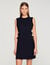 Kurzes Kleid mit Cut-Outs