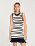 Kurzes Strickkleid mit Streifen