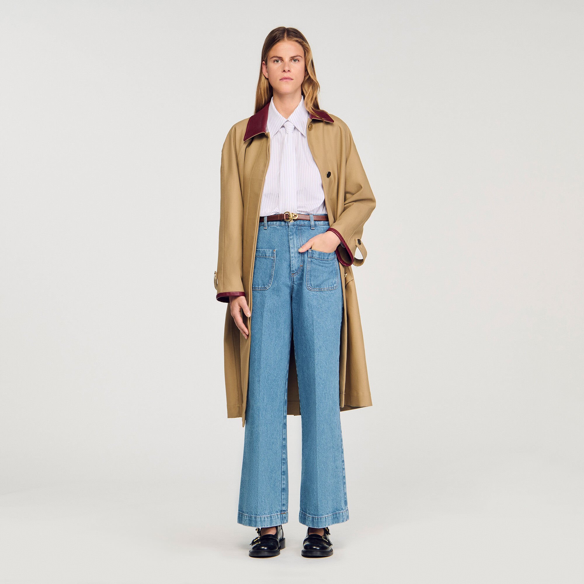 Weite Jeans mit hohem Bund