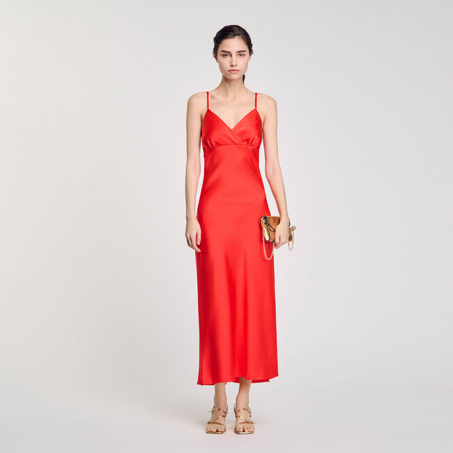 Fließendes Trägerkleid