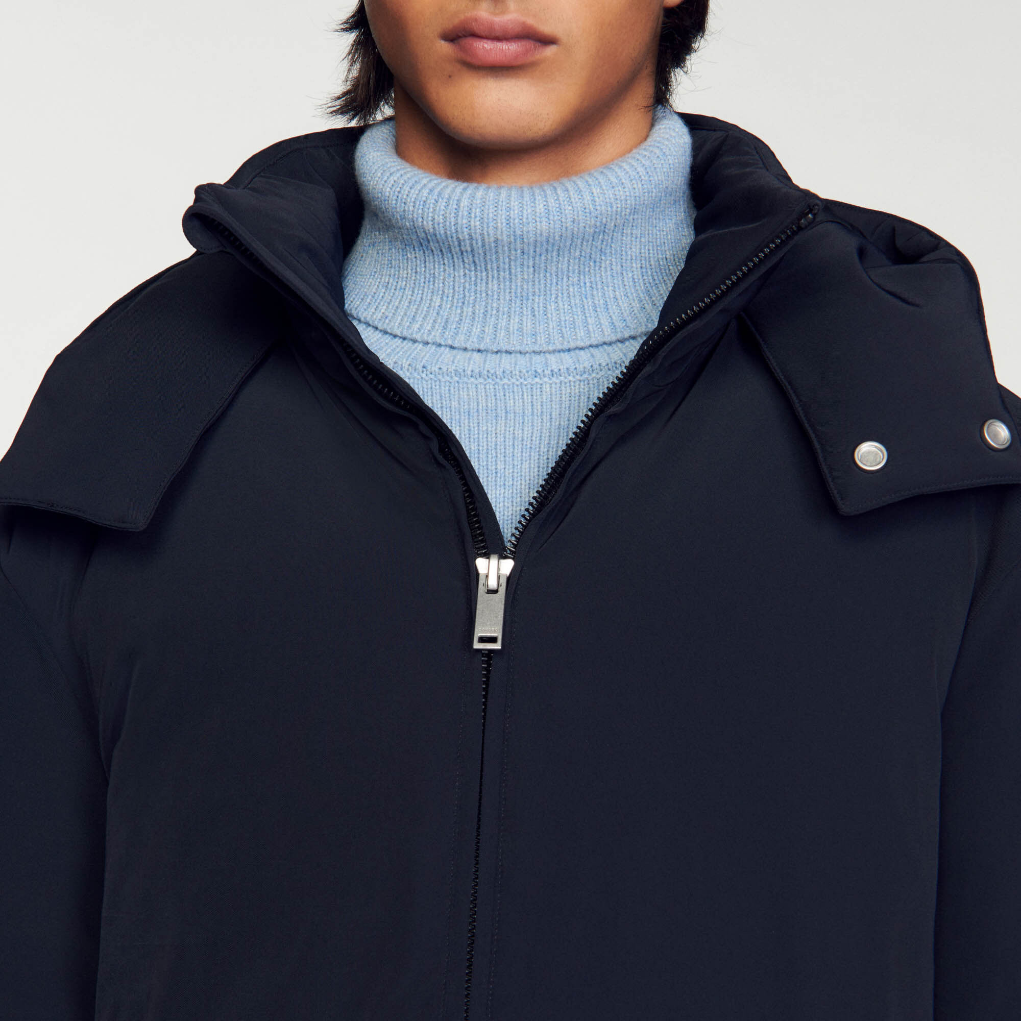 Daunenjacke mit Kapuze