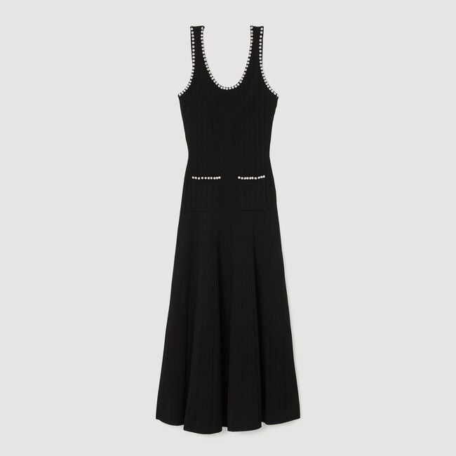 Langes Kleid mit Perlen