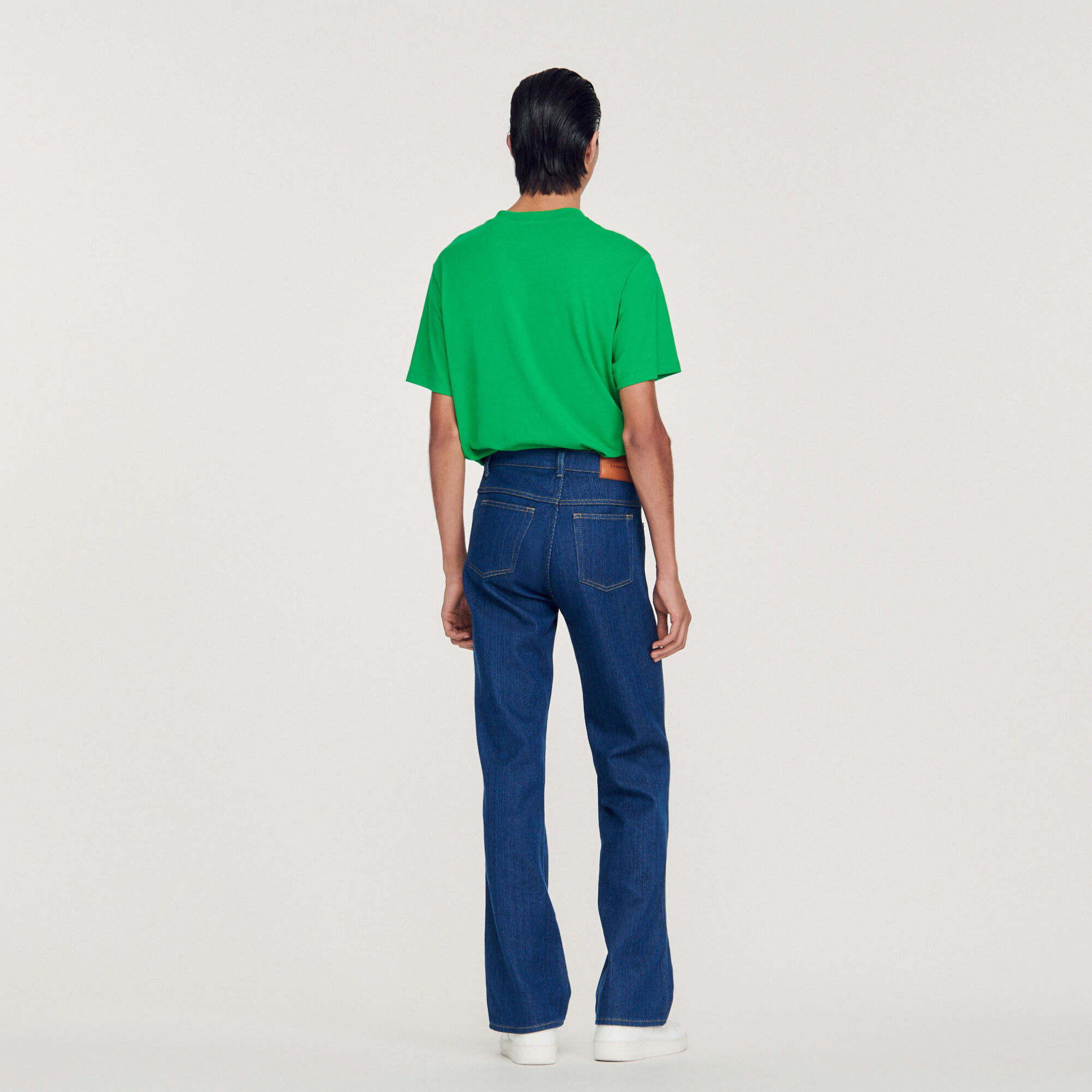 Flared Jeans mit hoher Taille