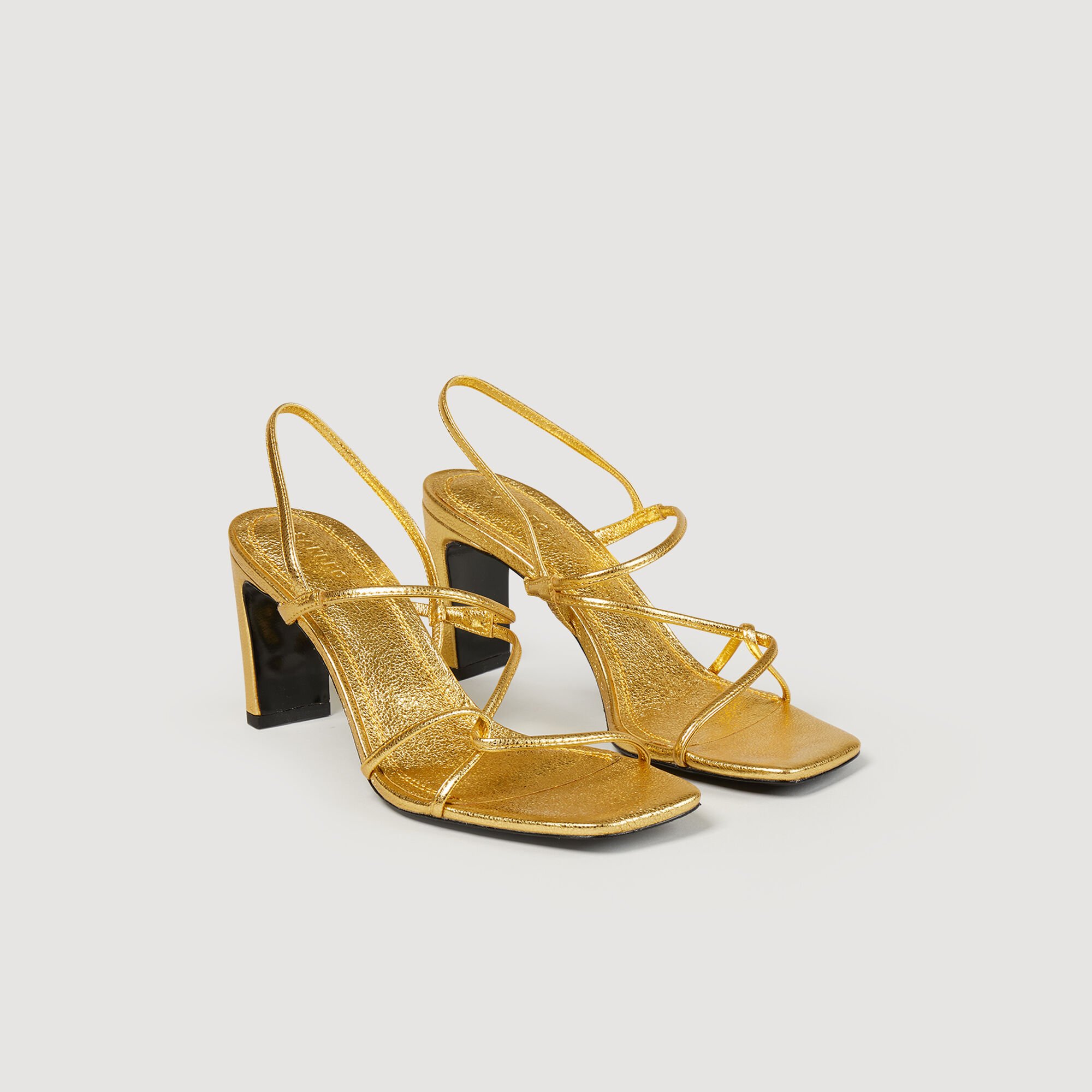 Sandalen aus geprägtem Leder