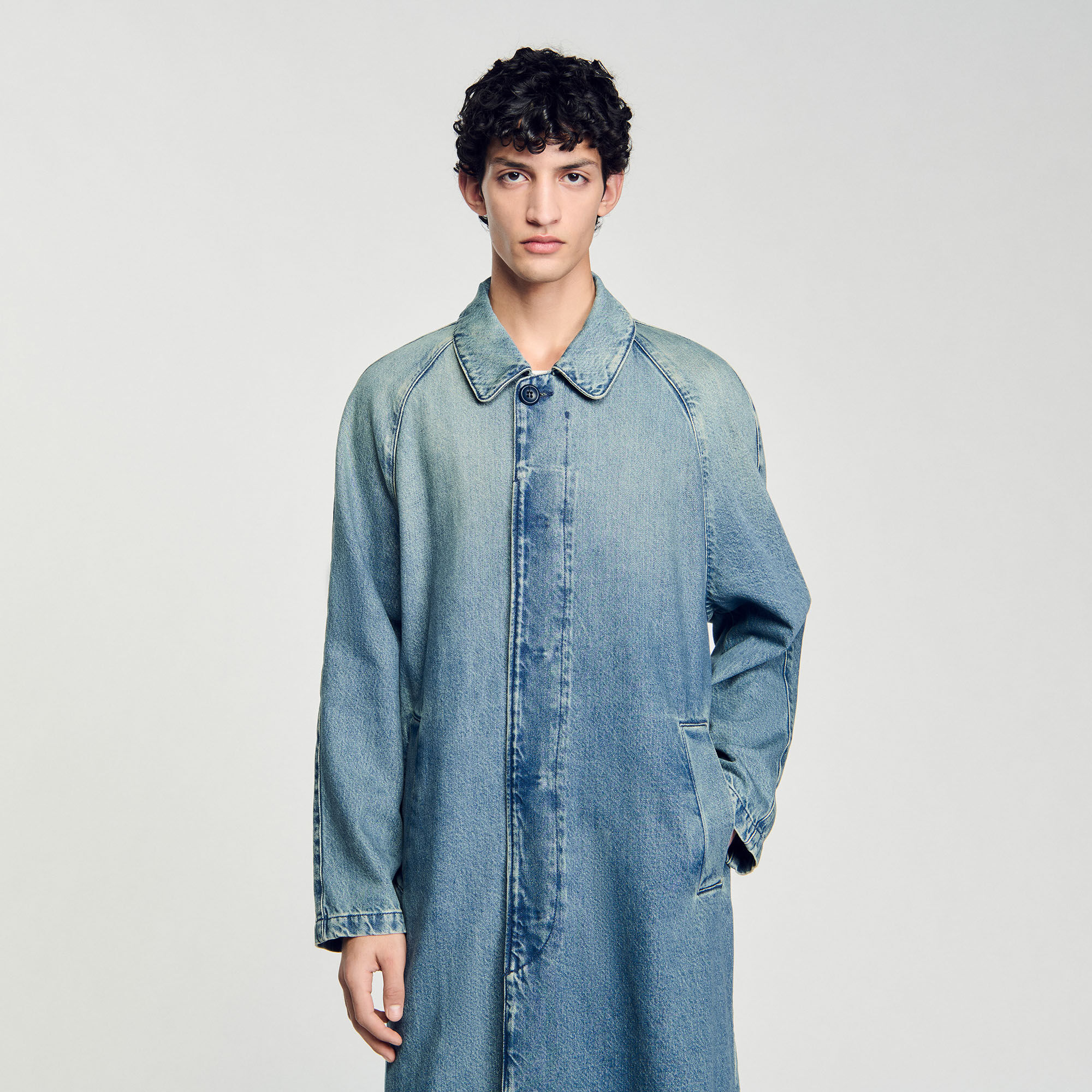Langer Mantel aus Jeansstoff
