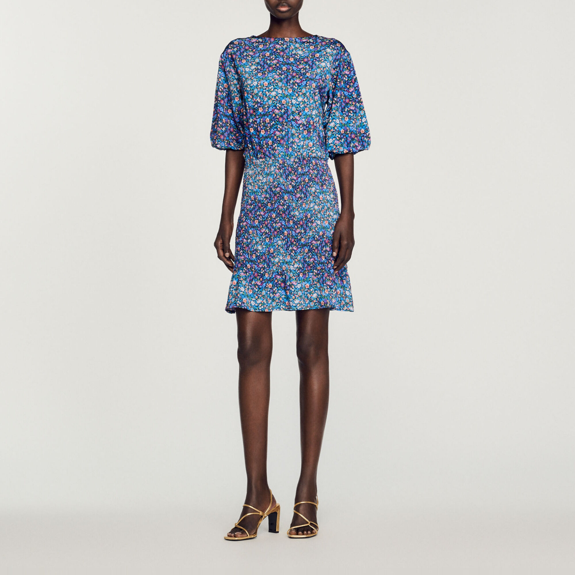 Kurzes Kleid mit Blumenprint