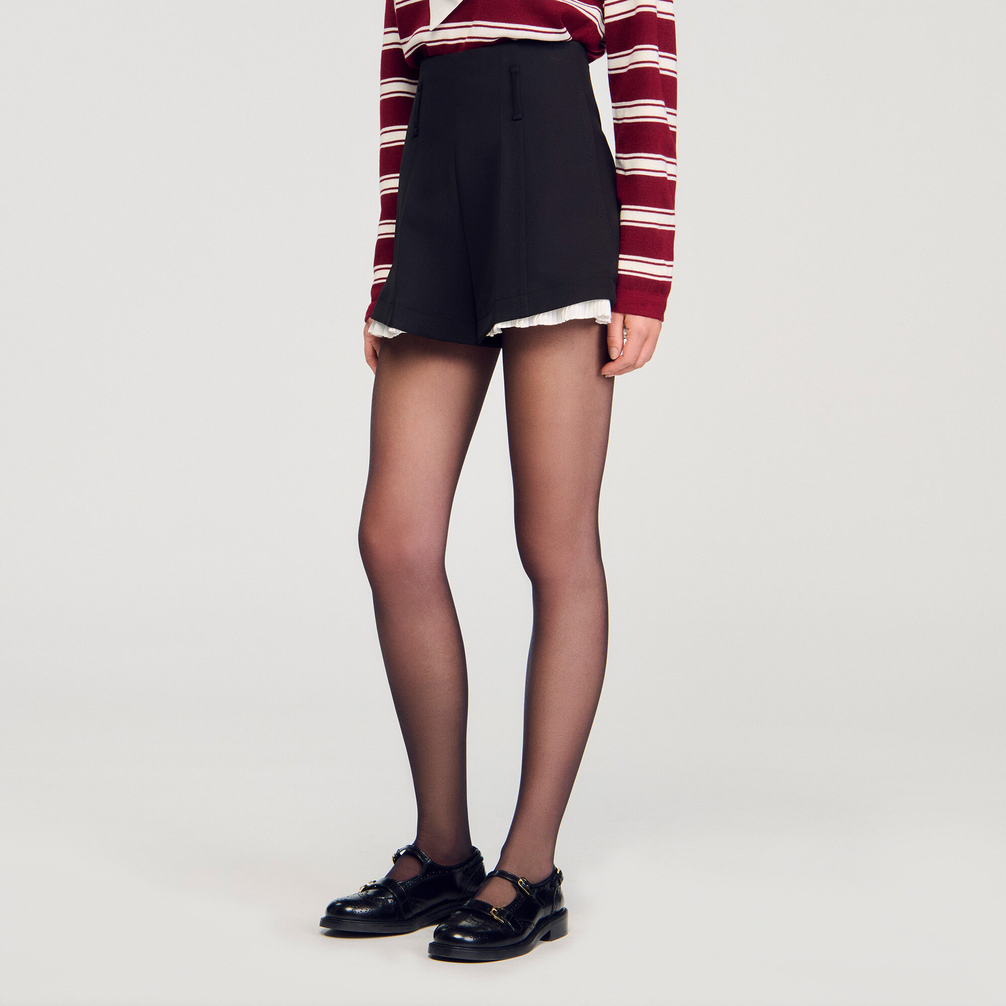 Shorts mit Volant